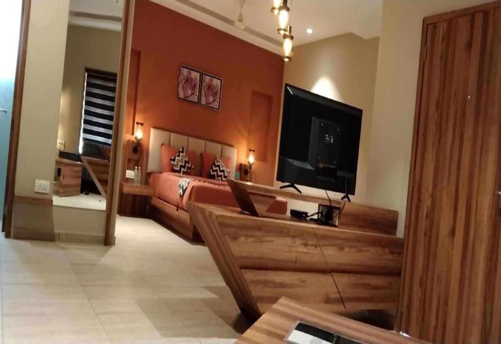 In-room safe, individually decorated, individually furnished, desk