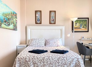 1 bedroom, iron/ironing board, free WiFi, bed sheets