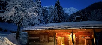 Chalet Nature, Pistes en Hiver & Alpages en Été, pour 14 Pers., Cheminée, Wifi, Balcons & Terrasse