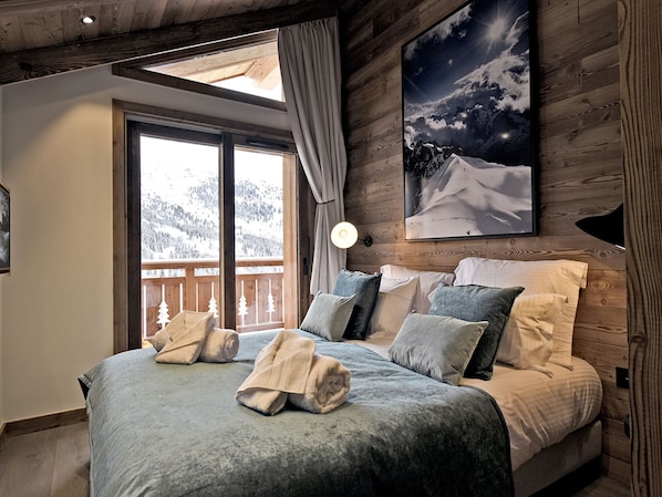 5 bedrooms, free WiFi, bed sheets