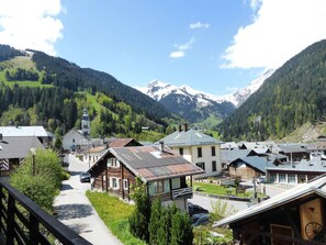 Balcony - Cosy chalet for 11 with wifi, dishwasher & washing machine (Arêches-Beaufort)