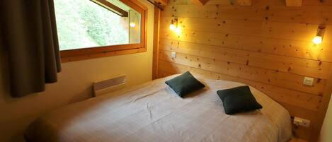 4 室のベッドルーム、WiFi