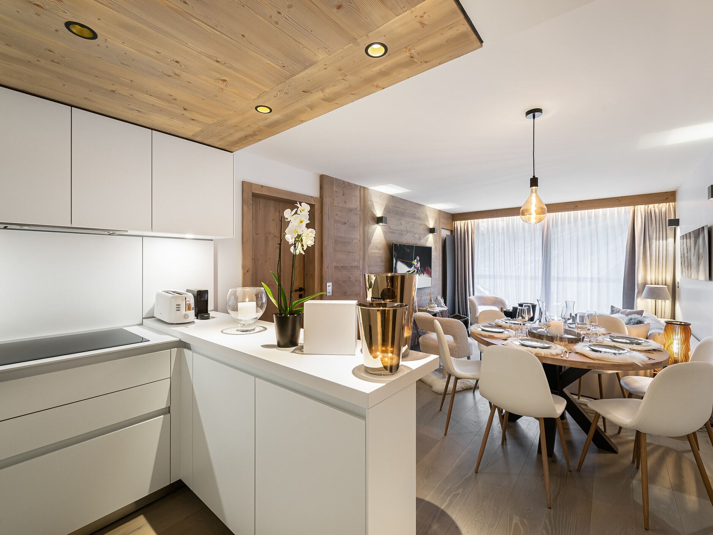 Fridge, microwave, dishwasher, toaster