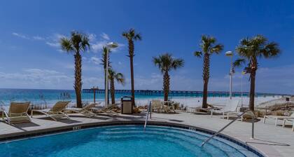 Calypso 1208 East BEACH SIDE! 4 Beach Chairs, Free Activities Each Day, + More