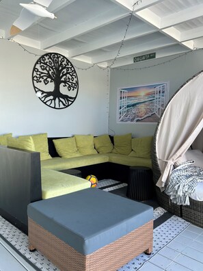 Smart TV - Cute & cosy-  minute walk to the Beach  (Port Waikato)