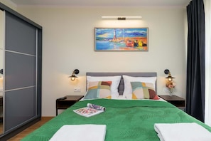 1 bedroom, iron/ironing board, WiFi, bed sheets