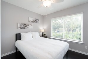 3 Schlafzimmer, Bügeleisen/Bügelbrett, Reisekinderbett, kostenloses WLAN