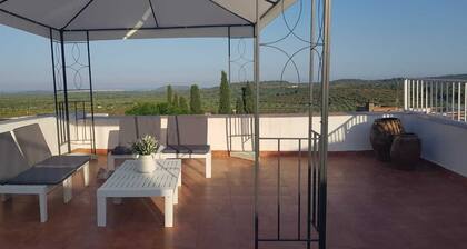 Town house, between sea and mountains, with spa