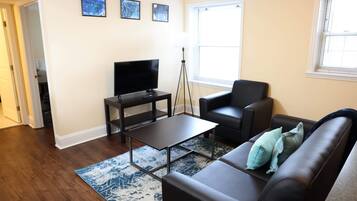 Apartment (1 Bedroom) | Living room | TV