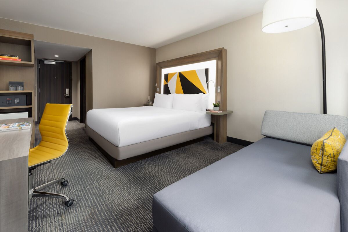 Pleasant Stay! Pets Allowed, Close to the Heart of Midtown!