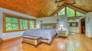 5 slaapkamers, een strijkplank/strijkijzer, gratis wifi, beddengoed