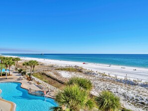 On the beach - Azure 416--Free Beach Service!!-- 3 Bed/ 3 Bath Condo On the Beach!! (Fort Walton Beach)