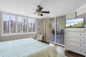 3 makuuhuonetta, silitysrauta/-lauta, vauvan matkasänky, ilmainen Wi-Fi