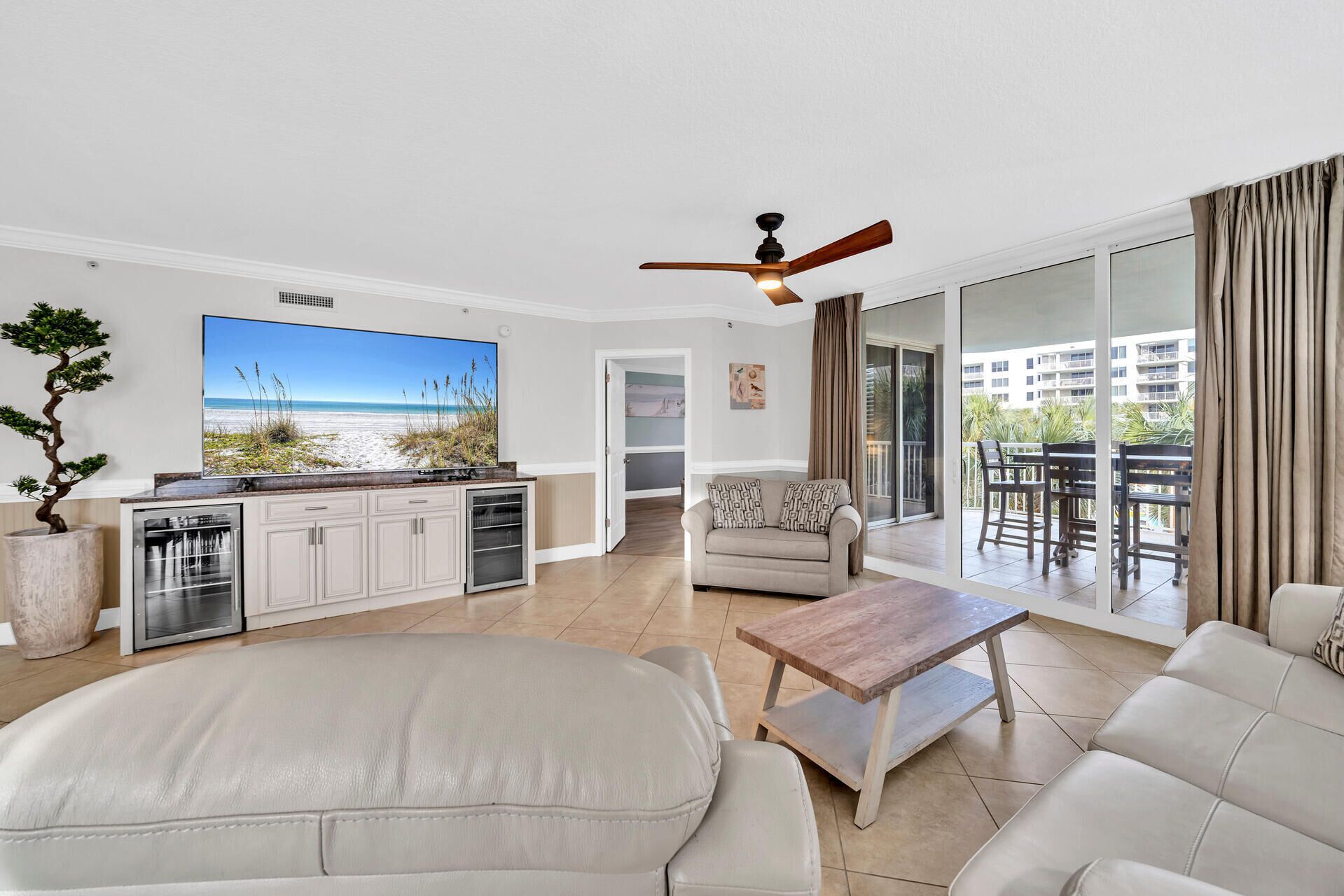 Heron 309--Newly Updated DEC 2023!-Sleeps 9, Corner Condo w/ Wraparound Balcony