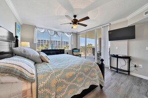 3 bedrooms, iron/ironing board, travel crib, free WiFi