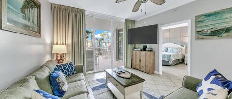 3 dormitorios, tabla de planchar con plancha, cuna de viaje