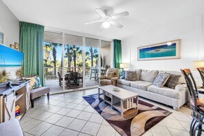 Televisión, Netflix, reproductor de DVD y servicios de streaming 