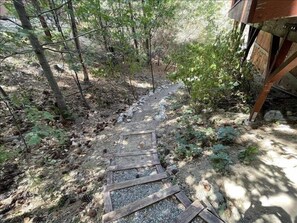 Property grounds - Beautiful Mountain Home 3 Bedroom Home by RedAwning (Lake Arrowhead)