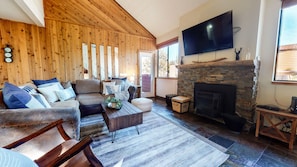 Condo, 2 Bedrooms | Living area | Smart TV