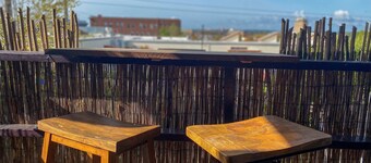 Upstairs at TheVictorian - Lush, Walkable, and Dog-Friendly Retreat - Steps from