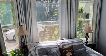 2 BR + Office Oasis in the Elmwood Village
