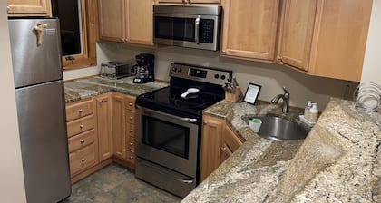 Perfect house surrounded by National Forest to get away and decompress!!!