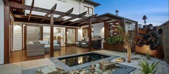 Sunset Haven: Golf, beach, spa and fire retreat