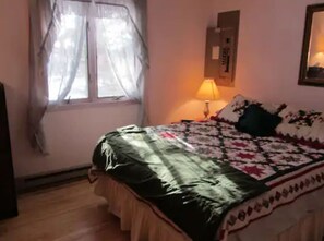 3 soveværelser, skrivebord, strygejern/strygebræt, Wi-Fi