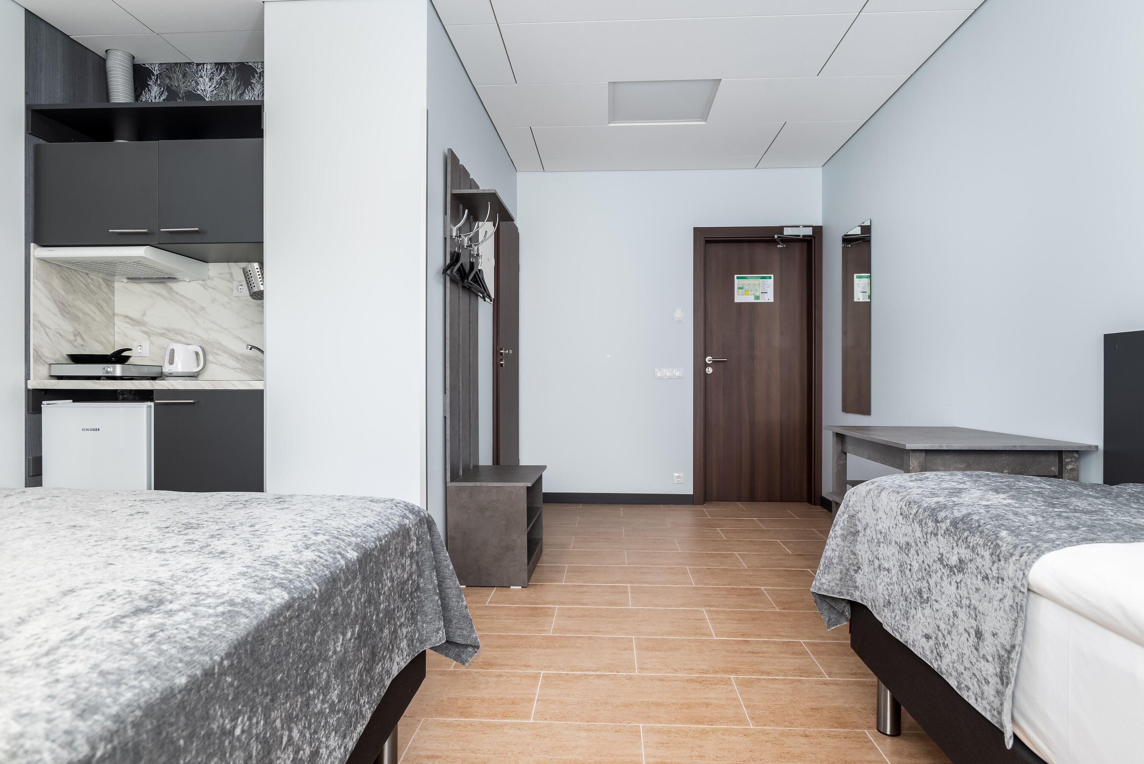 travel cot, free wifi, bed sheets