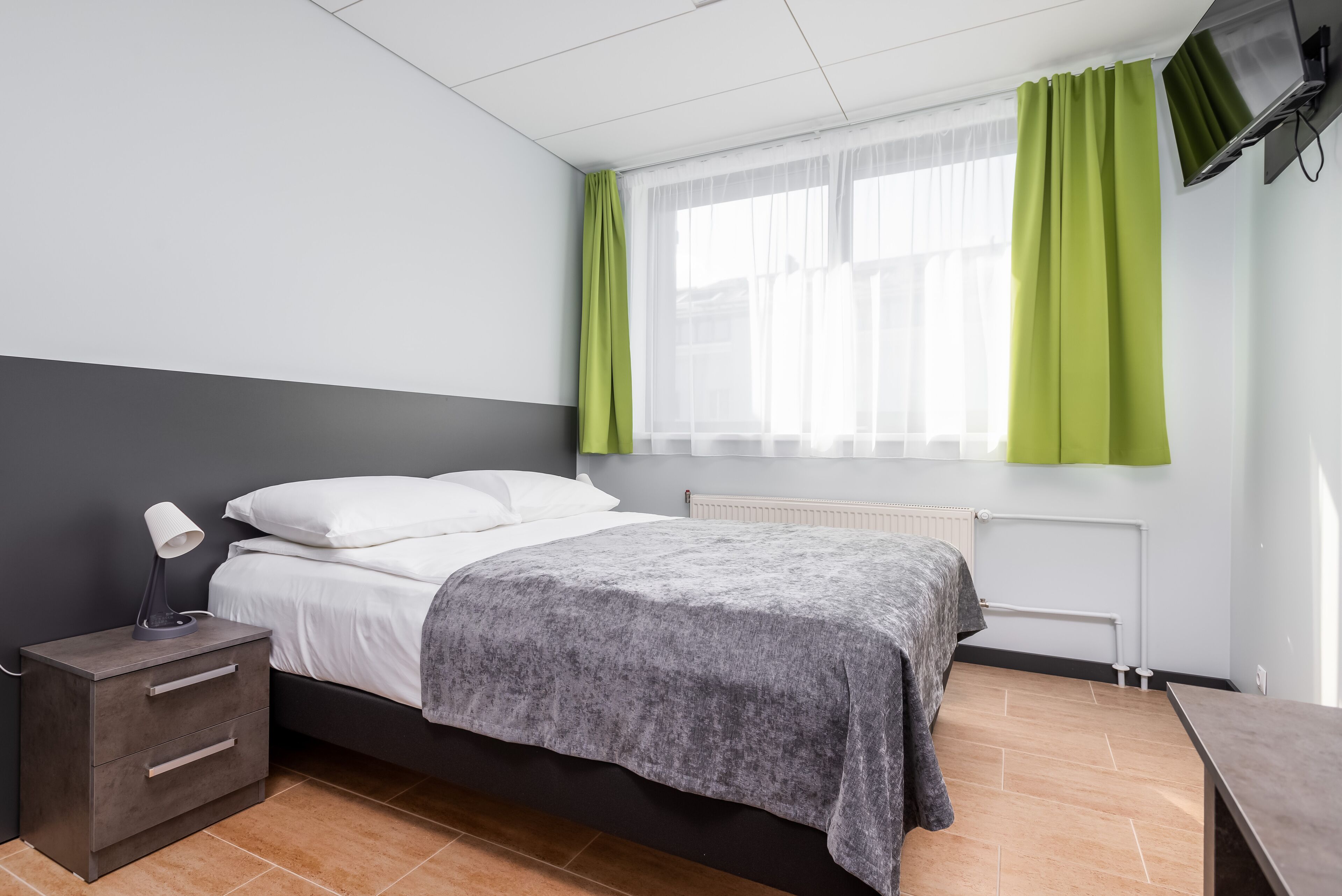 standard double room | travel cot, free wifi, bed sheets