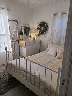 3 chambres, bureau, fer et planche à repasser, Wi-Fi gratuit