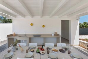 Outdoor dining - Villa Eva by Perle di Puglia (San Michele Salentino)