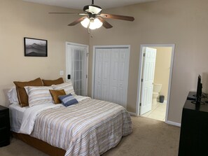 3 bedrooms, iron/ironing board, WiFi, bed sheets - Long Term Stays Starting @ $2,900. (Tuscaloosa)