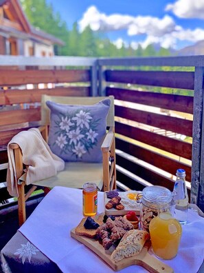 Daily buffet breakfast for a fee - Savoia Mountain – Il Resort nel Bosco  (Bardonecchia)