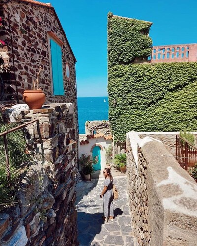 Spacious T2 classified 5*, quartier des peintres, beaches & center on foot, private parking