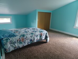 4 chambres, fer et planche à repasser, Wi-Fi gratuit, draps fournis