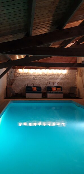Piscine couverte, piscine chauffée
