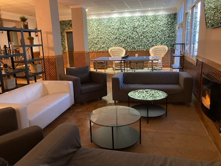 Interior. Great Rural Hotel with large spaces