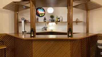 Bar (en el alojamiento)