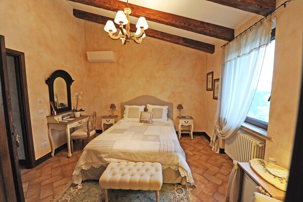 2 habitaciones, wifi gratis y ropa de cama