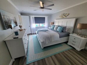 3 bedrooms, iron/ironing board, travel crib, free WiFi