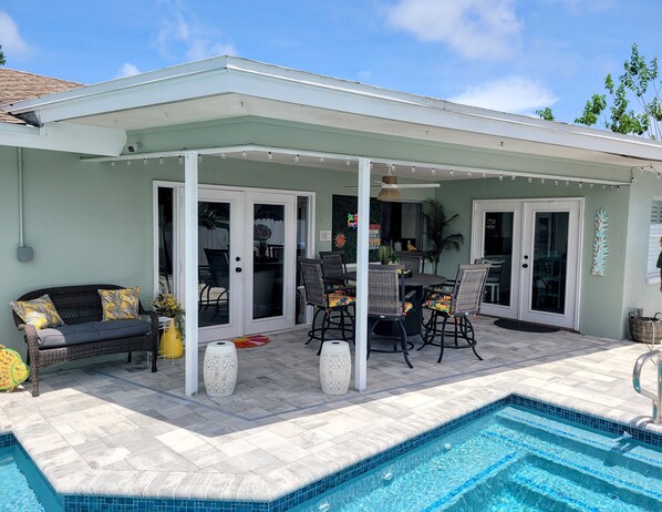 Outdoor pool, a heated pool