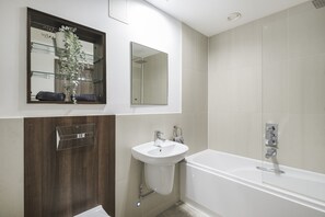 Standard Apartment | 1 bedroom, hypo-allergenic bedding, free WiFi, bed sheets