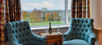 3 bedroom accommodation in Amisfield