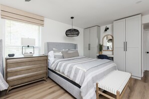 2 bedrooms, desk, iron/ironing board, free WiFi