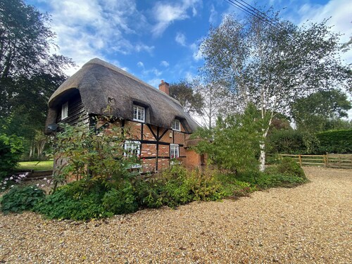 2 bedroom accommodation in Romsey, near Brook