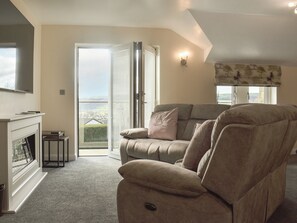 Living area - 2 bedroom accommodation in Silsden, near Keighley (Silsden, near Keighley)