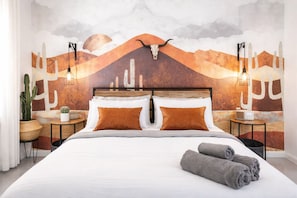 3 bedrooms, desk, iron/ironing board, WiFi