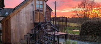 Detached former granary, the perfect base to explore Shropshire.