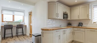 4 bedroom accommodation in Church Broughton, near Derby